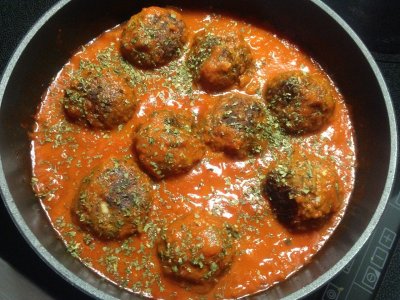 Albondigas con Salsa - Fleischbällchen mit Soe - Tapas calientes