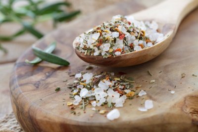 Leckere Feinkost und Delikatessen wie Oliven, Konfitüre und Schinken sowie Olivenöl aus Spanien und Italien |...